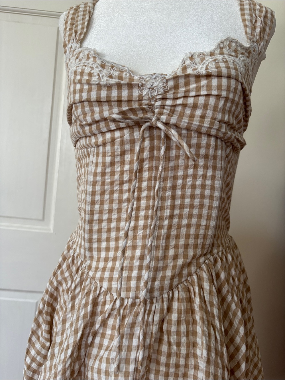 NWT S For Love & Lemons That’s Amor tan Gingham Mini Dress sweetheart corset - Picture 6 of 12